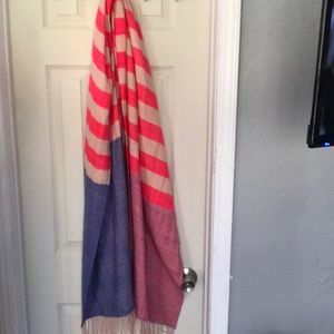 Wool scarf
